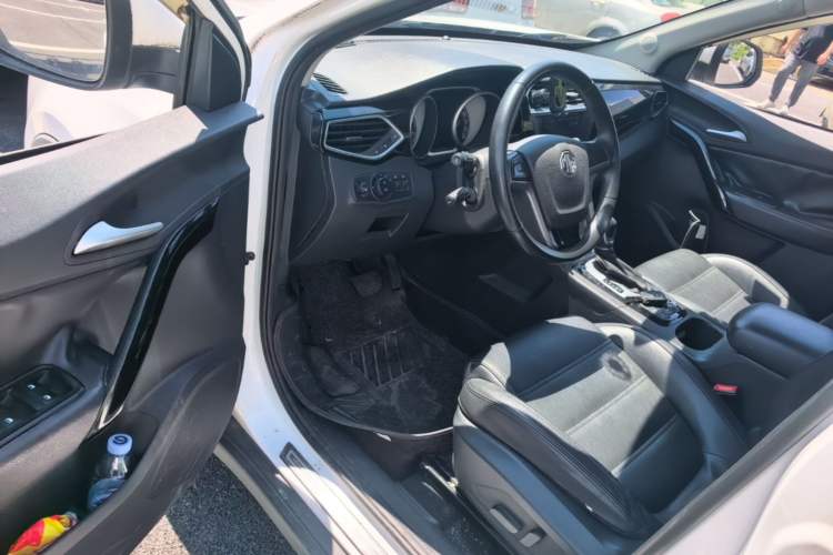 Used MG GS 2016 1.5TGI TST Luxury Edition Driver Seat