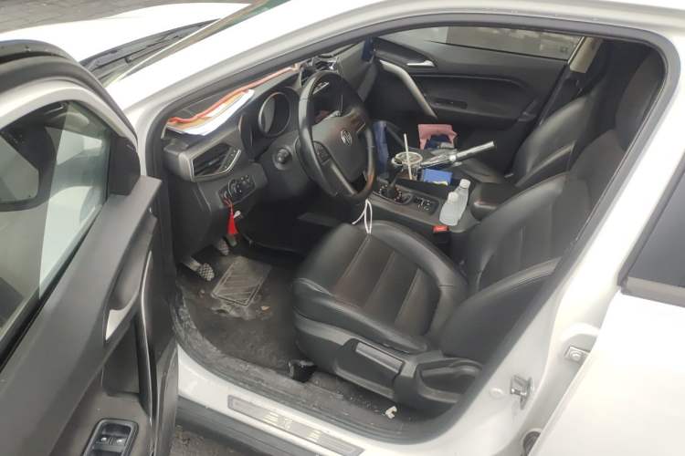Used MG GS 2016 1.5TGI Manual Value Edition Driver Seat