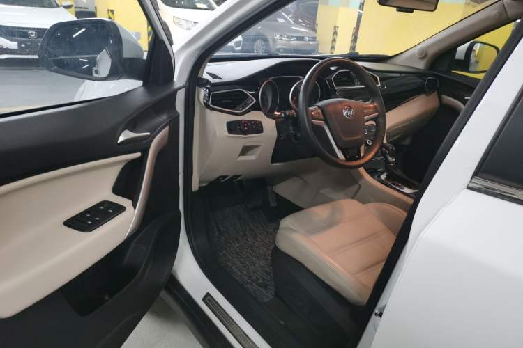 Used MG GS 2016 1.5TGI TST Luxury Edition Driver Seat