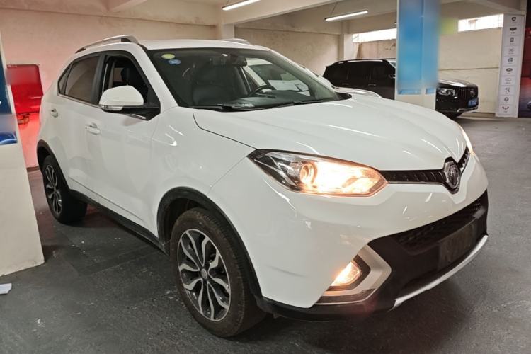 Used MG GS 2016 1.5TGI TST Luxury Edition Front Right 45 Deg