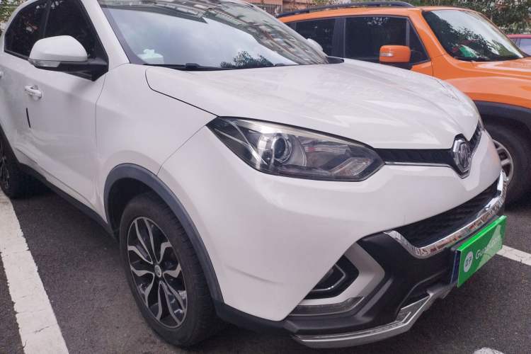 Used MG GS 2016 1.5TGI TST Luxury Edition Front Right 45 Deg