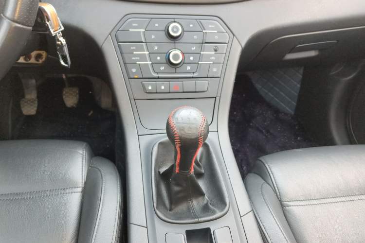 Used MG GS 2016 1.5TGI Manual Value Edition Gear Lever