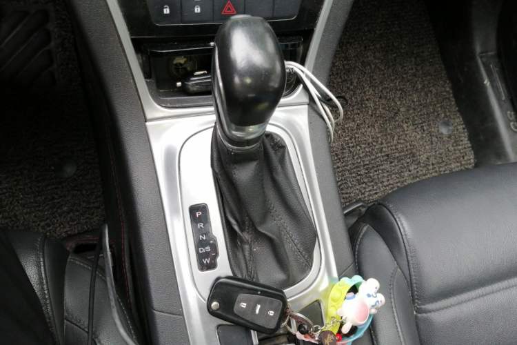 Used MG GS 2016 1.5TGI TST Luxury Edition Gear Lever