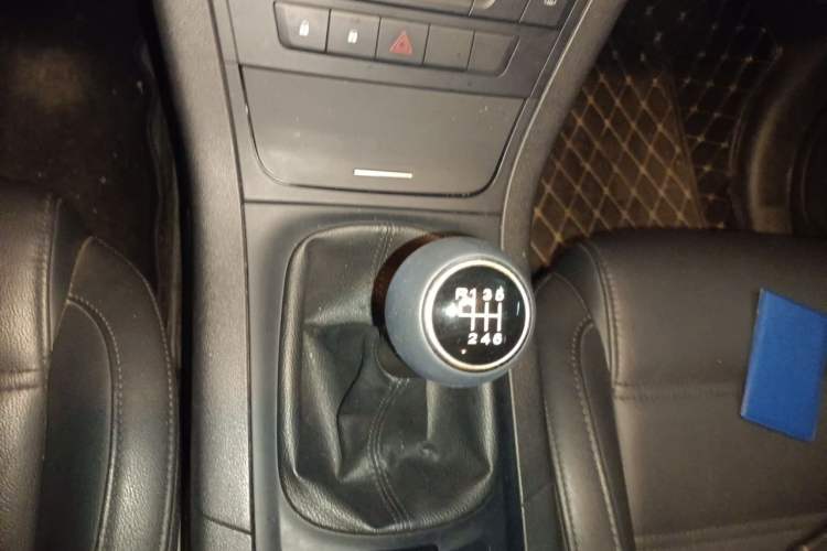 Used MG GS 2016 1.5TGI Manual Value Edition Gear Lever