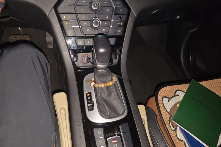 Used MG GS 2016 2.0TGI TST Luxury Edition Gear Lever