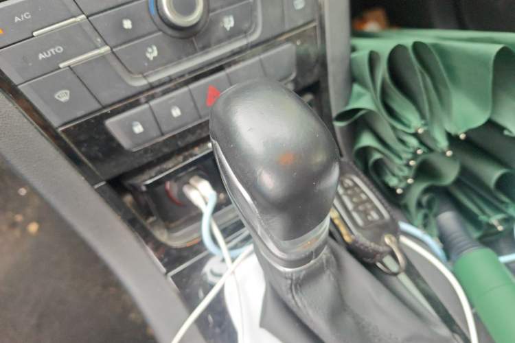 Used MG GS 2016 1.5TGI TST Luxury Edition Gear Lever