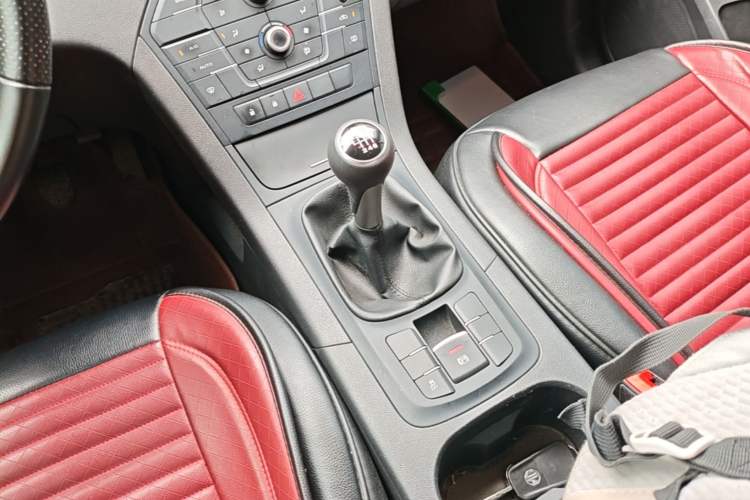Used MG GS 2016 1.5TGI Manual Value Edition Gear Lever