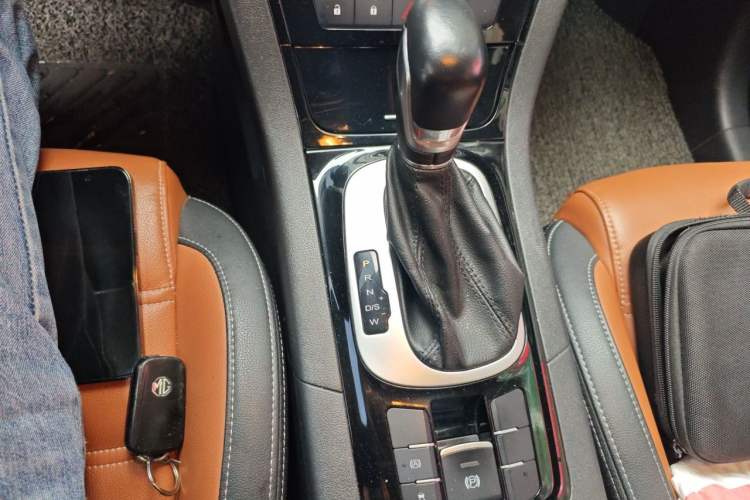 Used MG GS 2016 1.5TGI TST Luxury Edition Gear Lever