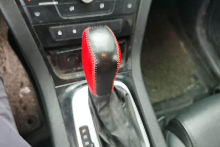 Used MG GS 2016 1.5TGI TST Luxury Edition Gear Lever