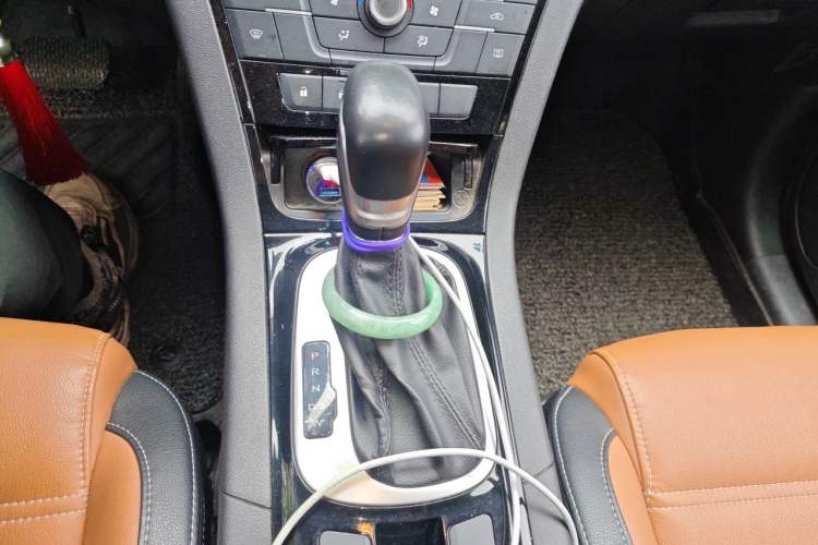 Used MG GS 2016 1.5TGI TST Luxury Edition Gear Lever