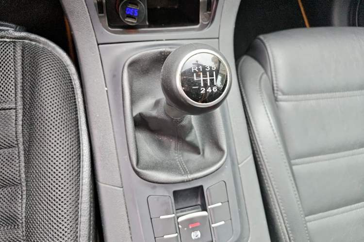 Used MG GS 2016 1.5TGI Manual Value Edition Gear Lever