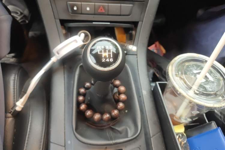 Used MG GS 2016 1.5TGI Manual Value Edition Gear Lever