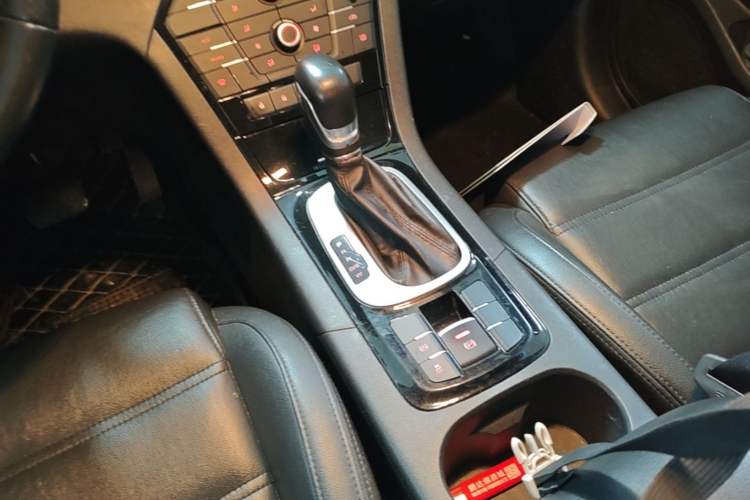 Used MG GS 2016 1.5TGI TST Luxury Edition Gear Lever