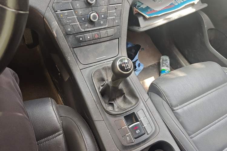 Used MG GS 2016 1.5TGI Manual Value Edition Gear Lever