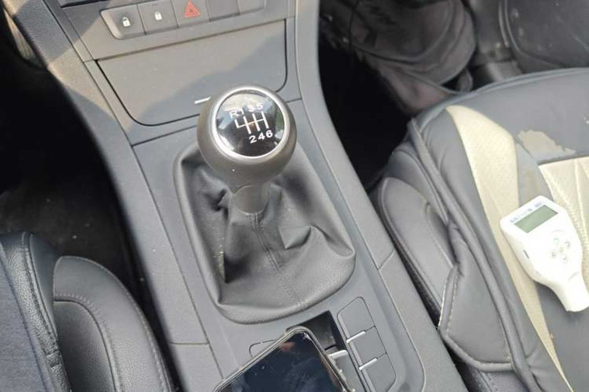 Used MG GS 2016 1.5TGI Manual Value Edition Gear Lever