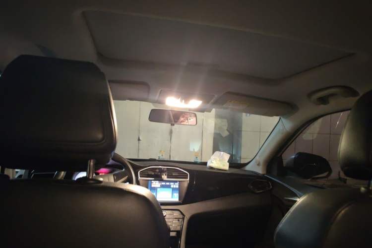 Used MG GS 2016 1.5TGI TST Luxury Edition Headliner