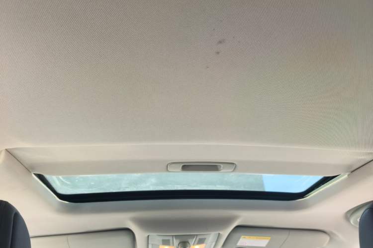 Used MG GS 2016 1.5TGI TST Luxury Edition Headliner