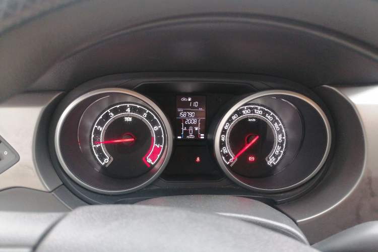 Used MG GS 2016 1.5TGI Manual Comfort Edition Instrument Cluster