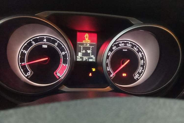 Used MG GS 2016 2.0TGI TST Four-Wheel Drive Flagship Edition Instrument Cluster