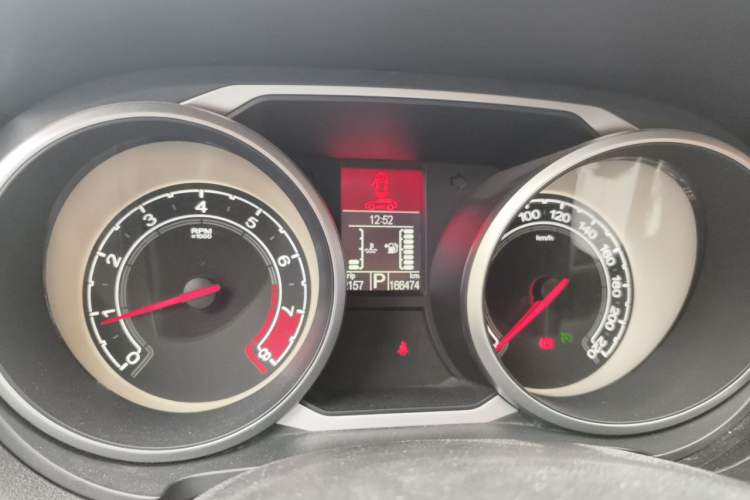 Used MG GS 2016 1.5TGI TST Luxury Edition Instrument Cluster