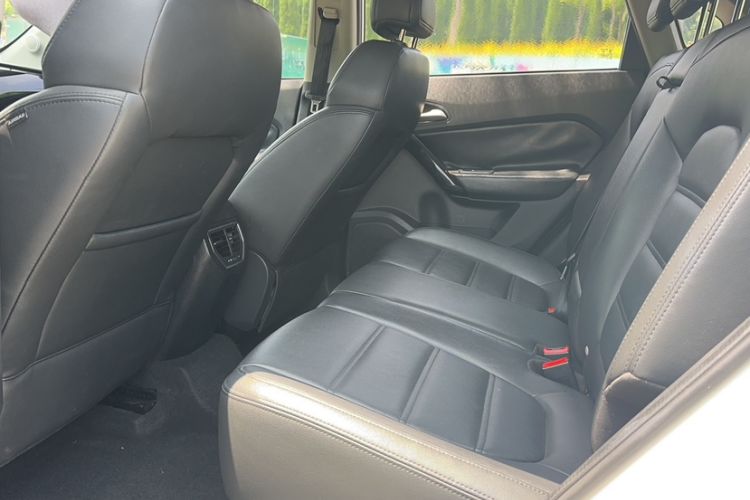 Used MG GS 2016 1.5TGI TST Luxury Edition Interior 2