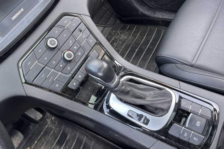 Used MG GS 2016 1.5TGI TST Luxury Edition Interior 3