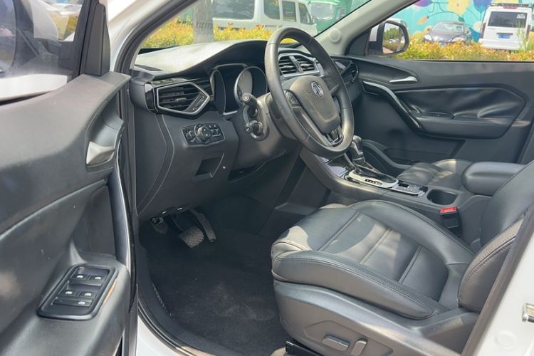 Used MG GS 2016 1.5TGI TST Luxury Edition Interior 3