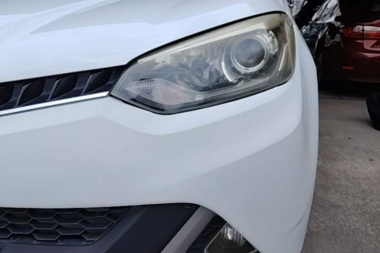 Used MG GS 2016 1.5TGI Manual Value Edition Left Front Headlight