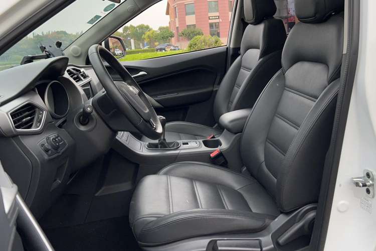 Used MG GS 2016 1.5TGI Manual Value Edition Left Front Seat