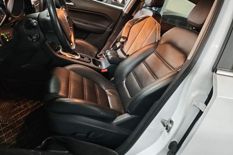 Used MG GS 2016 1.5TGI TST Luxury Edition Left Front Seat