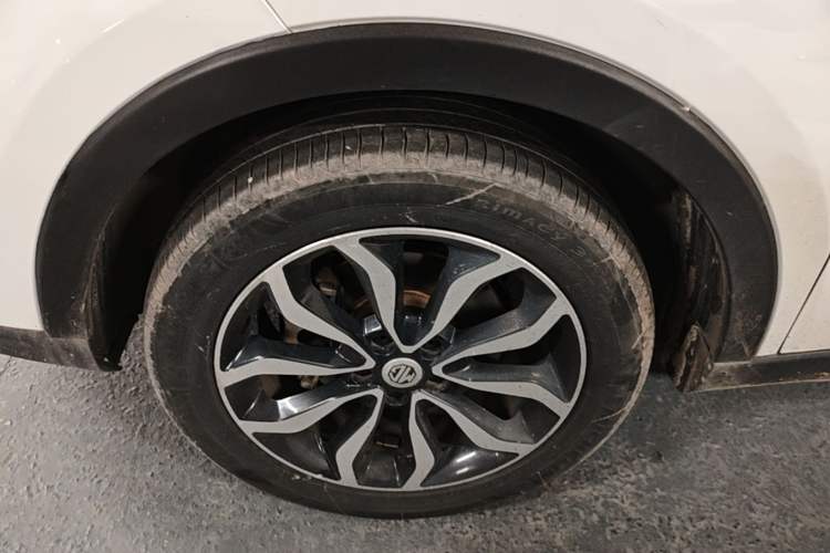 Used MG GS 2016 1.5TGI TST Luxury Edition Left Front Wheel Hub