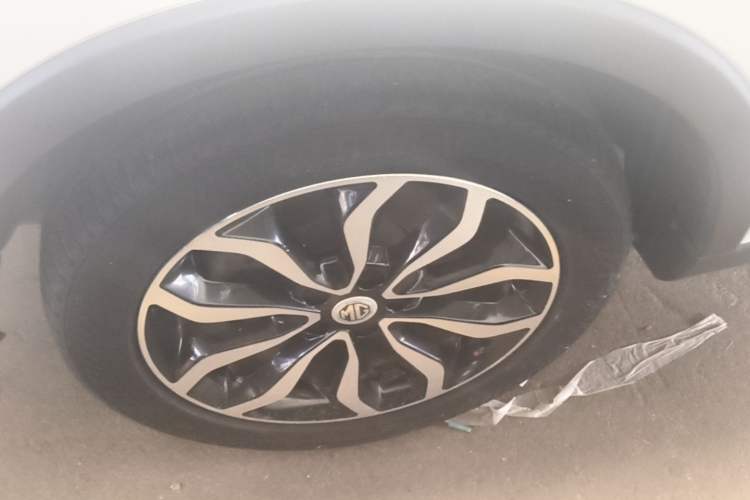 Used MG GS 2016 1.5TGI TST Luxury Edition Left Front Wheel Hub