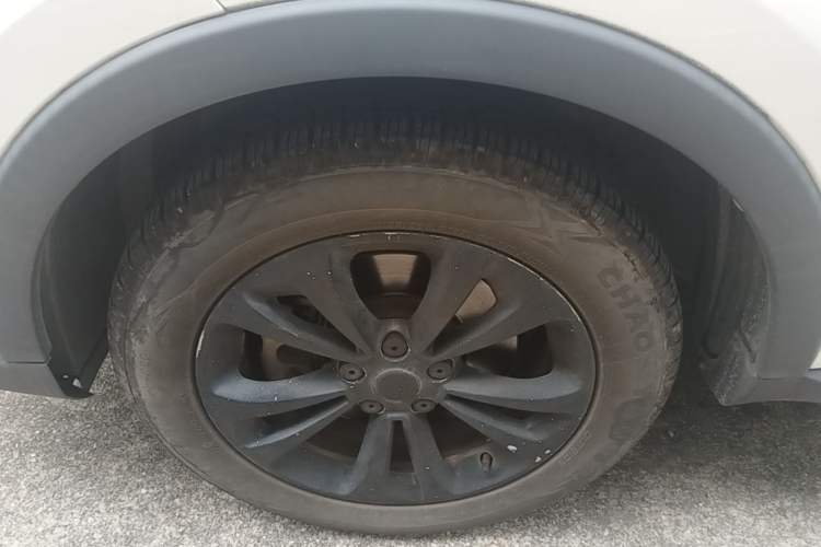 Used MG GS 2016 1.5TGI Manual Value Edition Left Front Wheel Hub