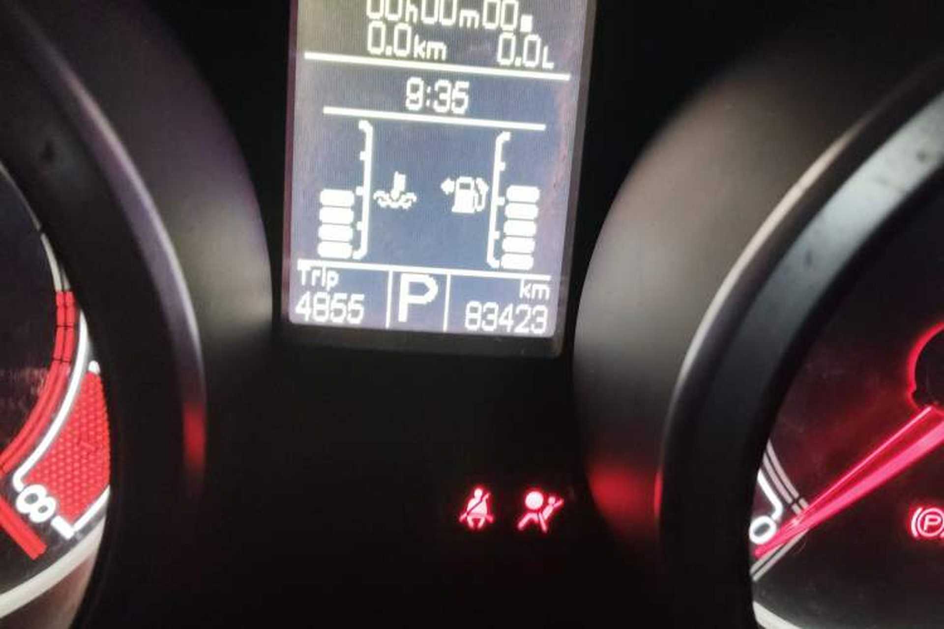 Used MG GS 2016 1.5TGI TST Luxury Edition Odometer Close Up