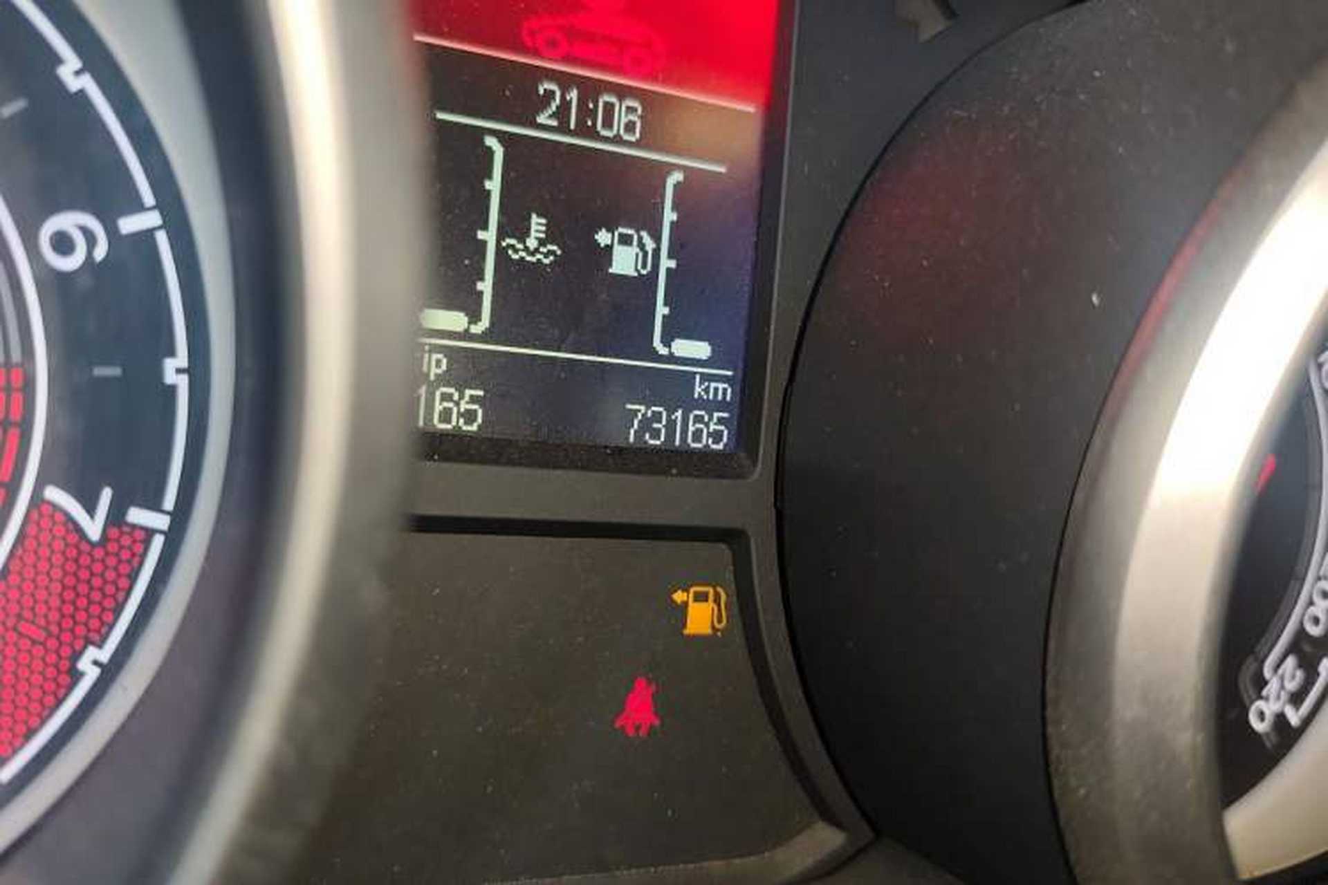 Used MG GS 2016 1.5TGI Manual Value Edition Odometer Close Up