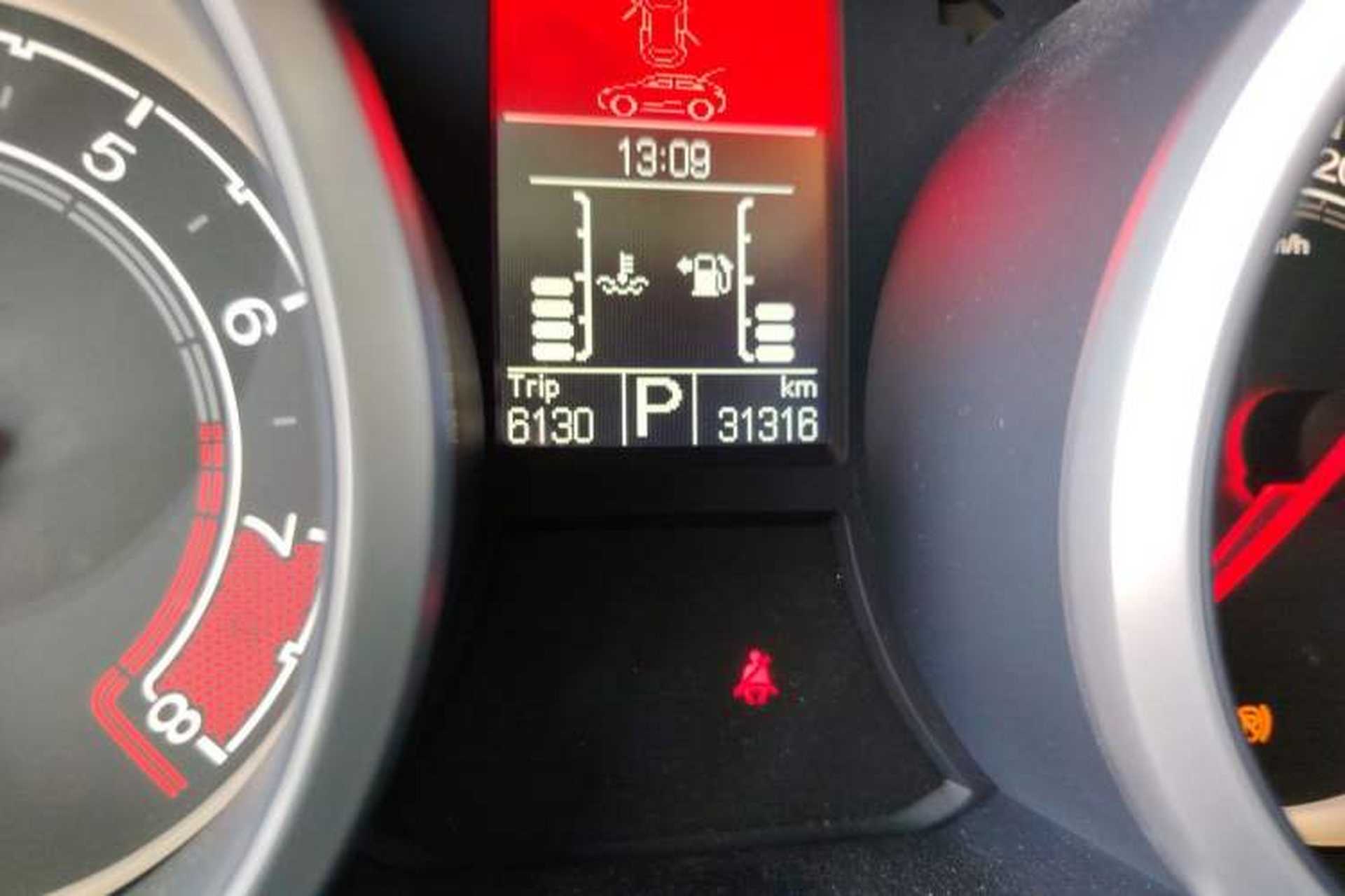 Used MG GS 2016 2.0TGI TST Four-Wheel Drive Flagship Edition Odometer Close Up
