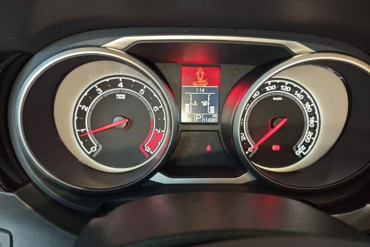 Used MG GS 2016 1.5TGI TST Luxury Edition Odometer Close Up