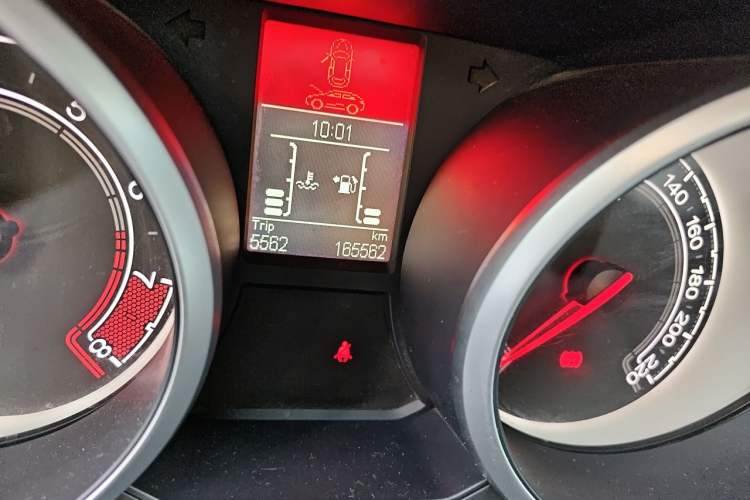Used MG GS 2016 1.5TGI Manual Value Edition Odometer Close Up