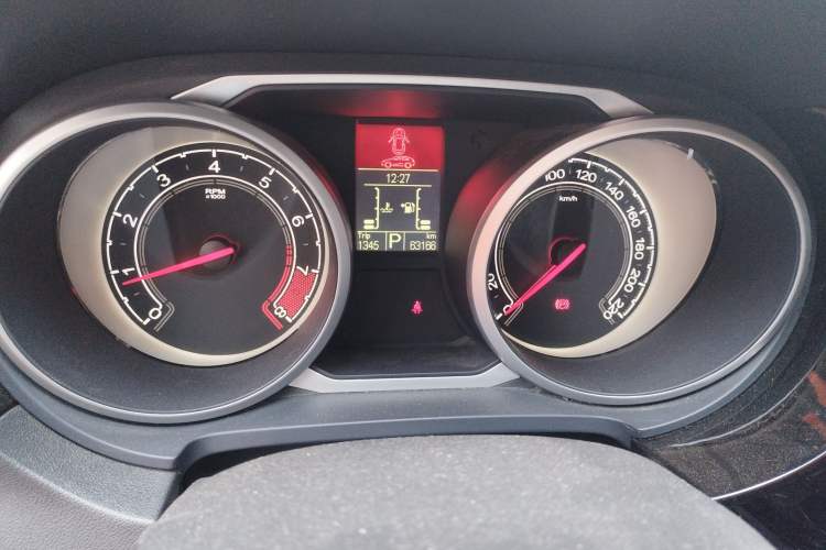 Used MG GS 2016 1.5TGI TST Luxury Edition Odometer Close Up