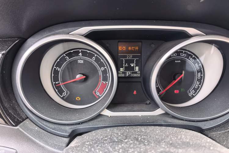 Used MG GS 2016 1.5TGI TST Luxury Edition Odometer Close Up
