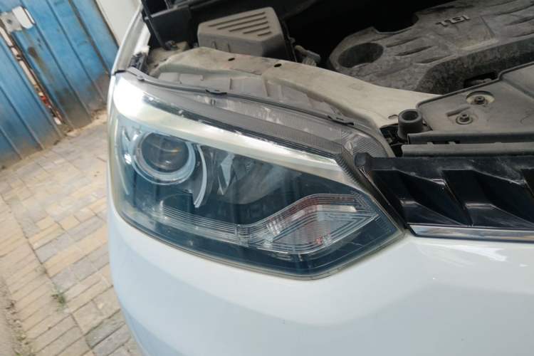 Used MG GS 2016 1.5TGI TST Luxury Edition Right Front Headlight