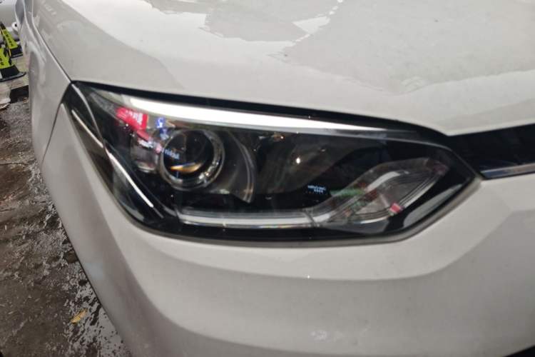 Used MG GS 2016 1.5TGI TST Luxury Edition Right Front Headlight