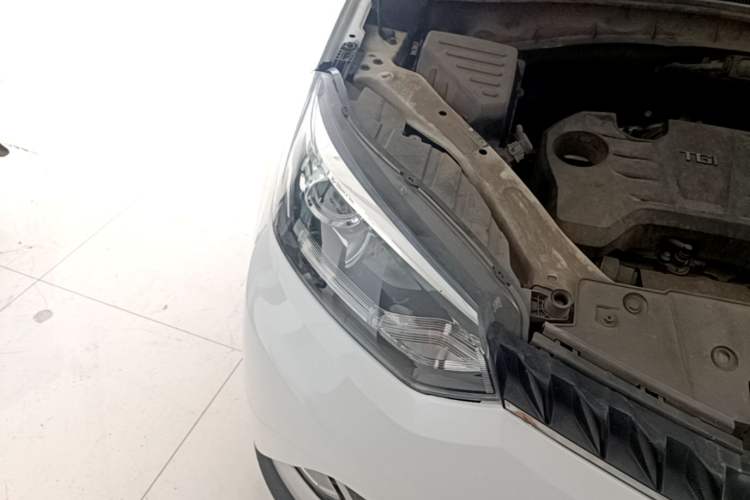 Used MG GS 2016 1.5TGI Manual Trend Edition Right Front Headlight