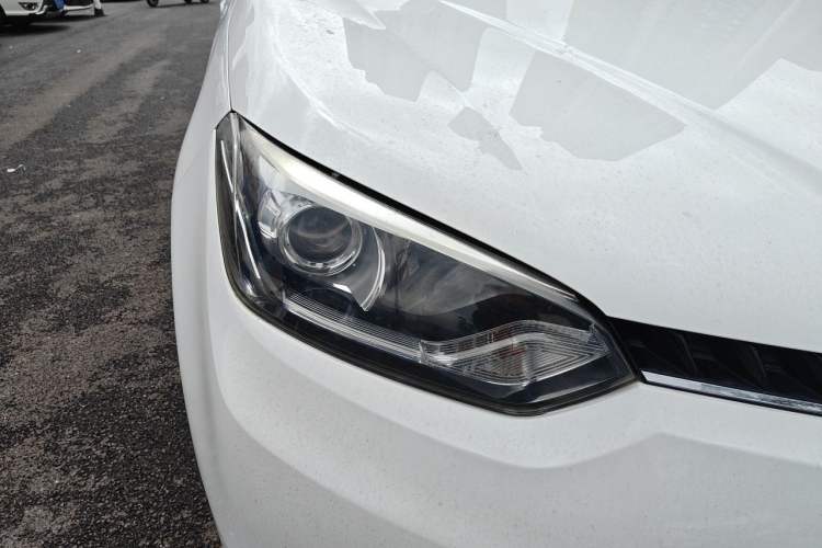 Used MG GS 2016 1.5TGI TST Elite Edition Right Front Headlight