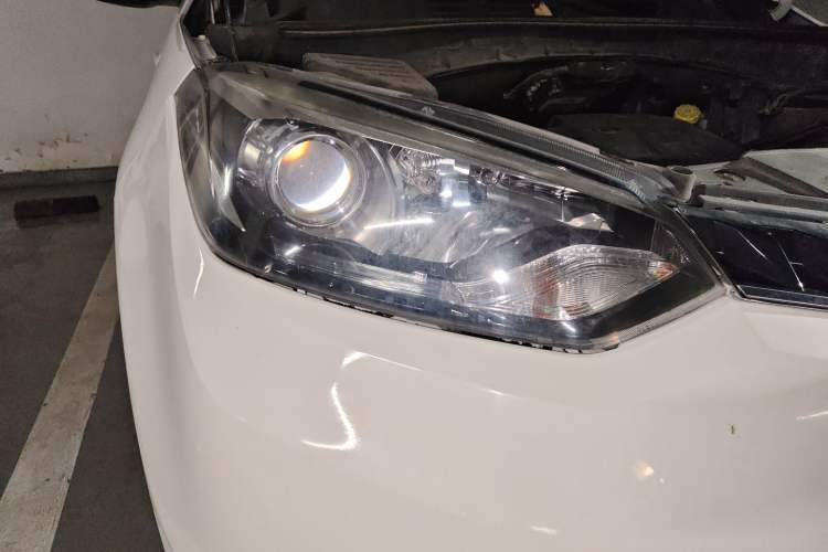 Used MG GS 2016 1.5TGI TST Luxury Edition Right Front Headlight