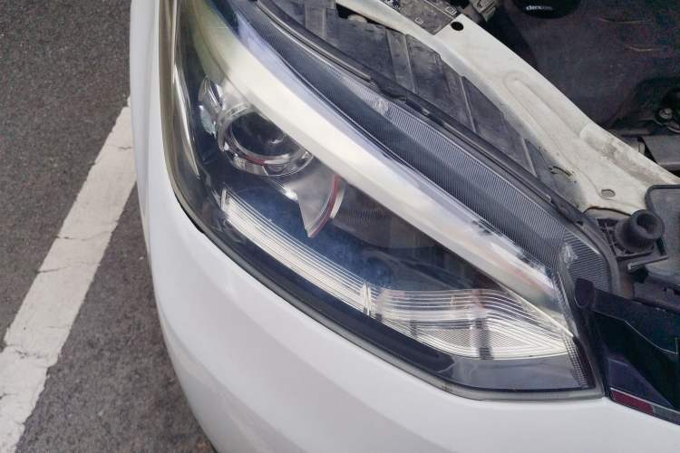 Used MG GS 2016 1.5TGI TST Luxury Edition Right Front Headlight