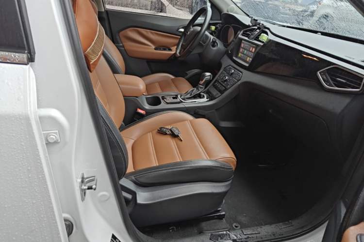 Used MG GS 2016 1.5TGI TST Luxury Edition Right Front Seat