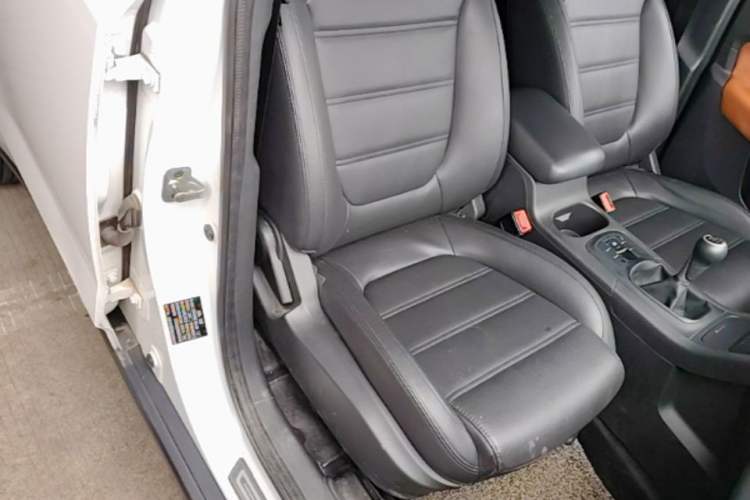 Used MG GS 2016 1.5TGI Manual Value Edition Right Front Seat