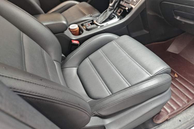 Used MG GS 2016 1.5TGI TST Luxury Edition Right Front Seat
