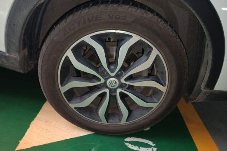 Used MG GS 2016 1.5TGI TST Luxury Edition Right Front Wheel Hub